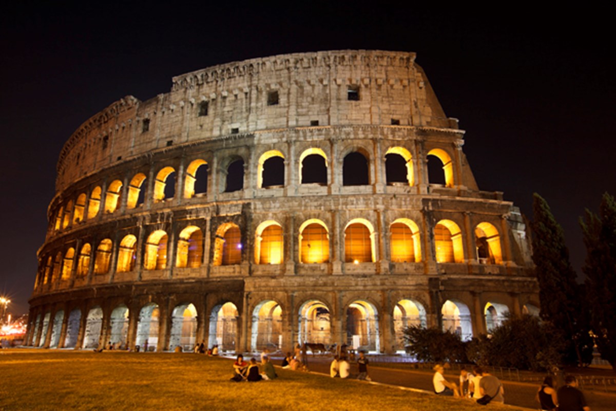 Colosseum Avond