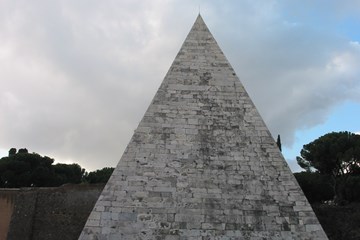 Piramide Cestius 2