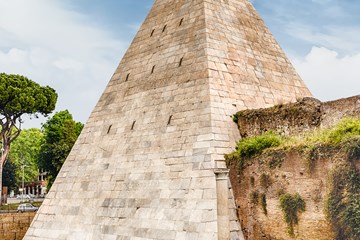 Piramide Cestius rome 2