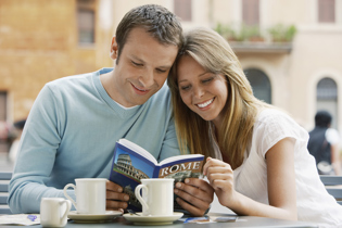 Couple Travel Guide Rome